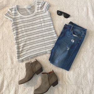 Liz Claiborne Short Sleeve Striped Top